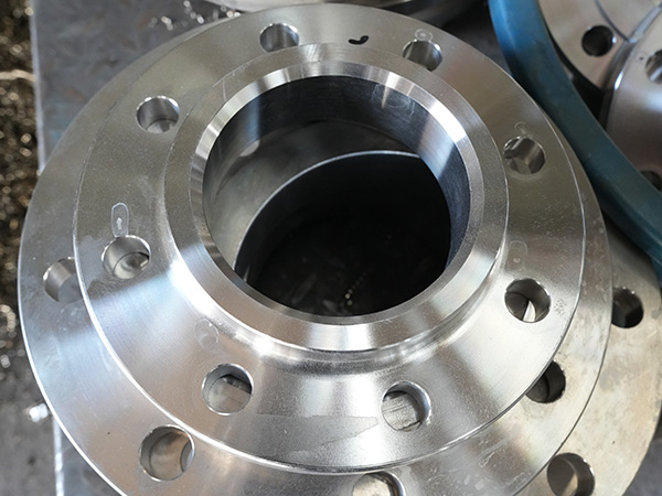 Heavy duty plate flat welding flange