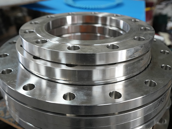 Thick walled plate flat welding flange